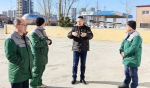 元旦走访慰问 暖人心鼓干劲明方向