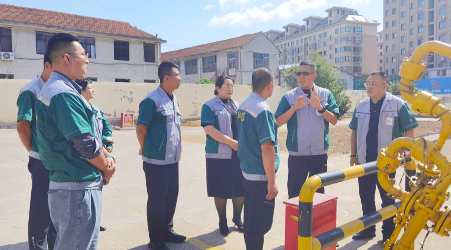 走访促安全 慰问暖人心